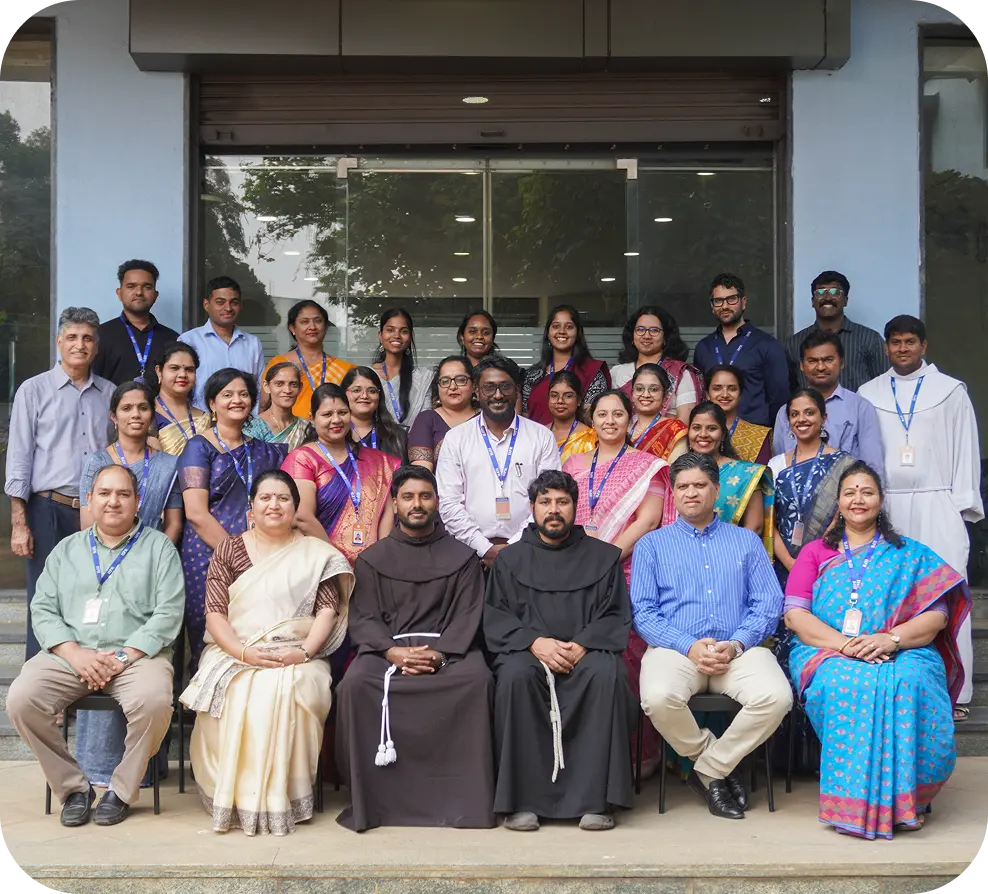 teachers_front_of_the_IIPR